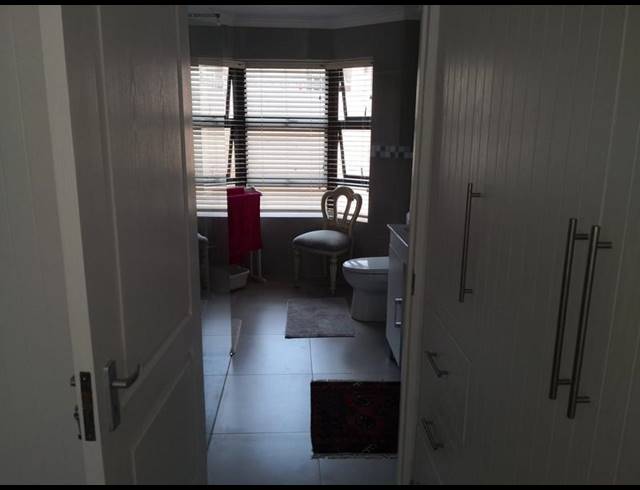 3 BEDROOM HOUSE FOR SALE IN HERSHAM